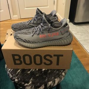 Yeezy Boost 350 v2 Beluga 2.0 size 9